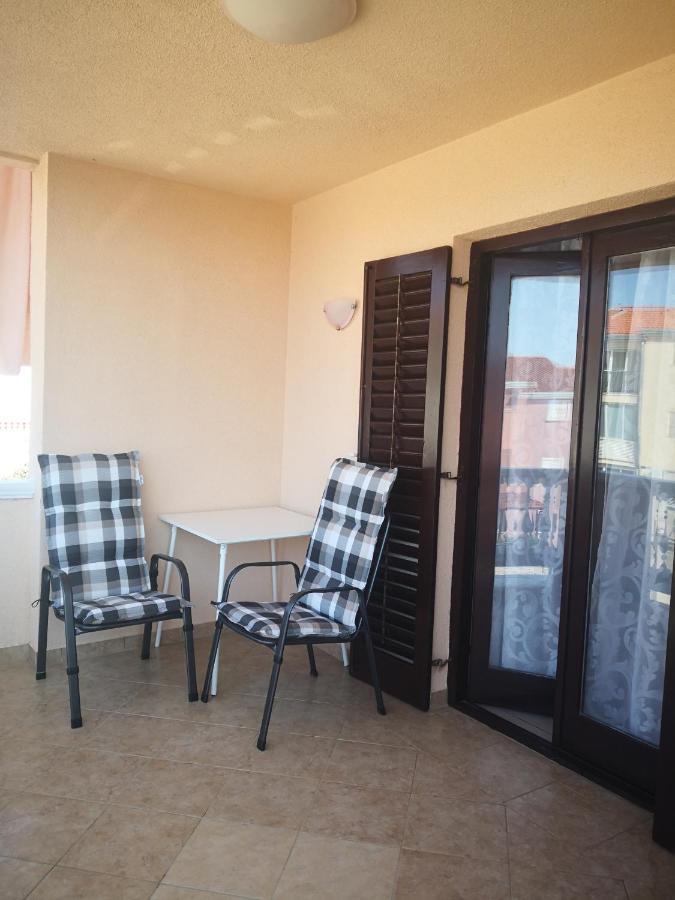 Apartment Plavia Biograd Биоград на Мору Екстериор снимка