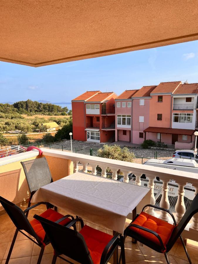 Apartment Plavia Biograd Биоград на Мору Екстериор снимка