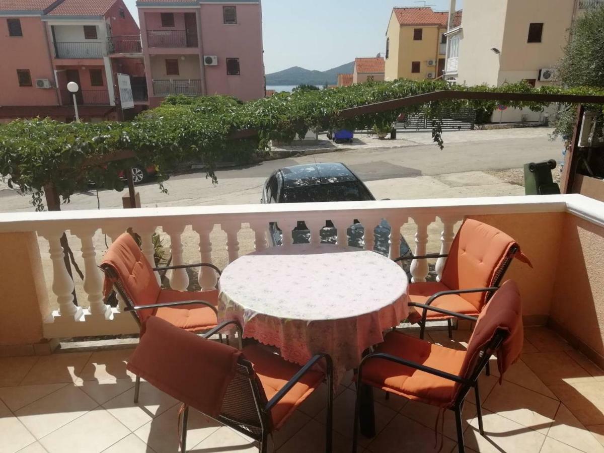 Apartment Plavia Biograd Биоград на Мору Екстериор снимка