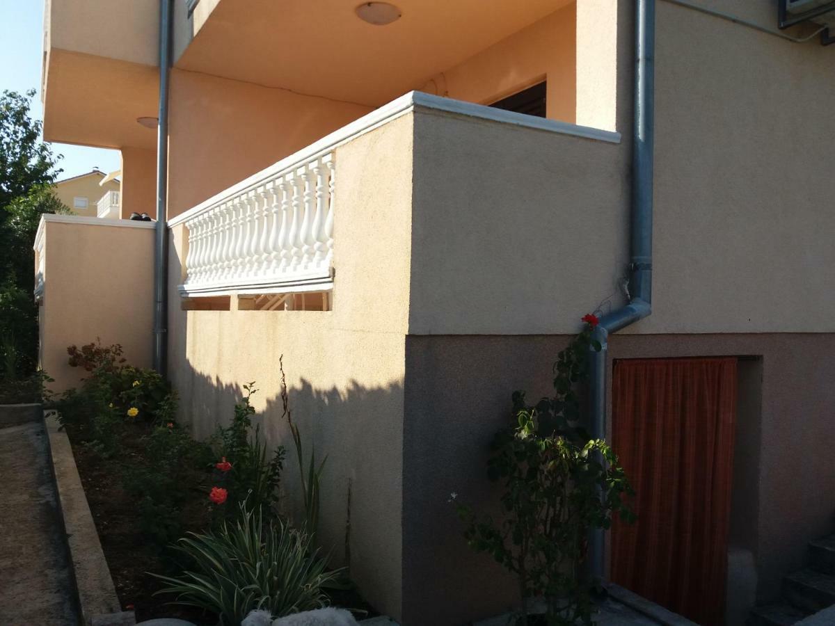 Apartment Plavia Biograd Биоград на Мору Екстериор снимка